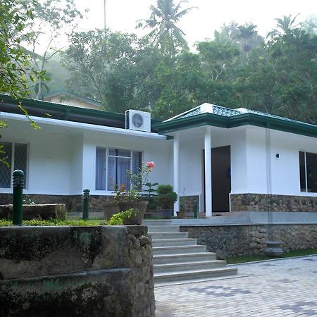 Jasmine Garden Resort แคนดี้ ภายนอก รูปภาพ