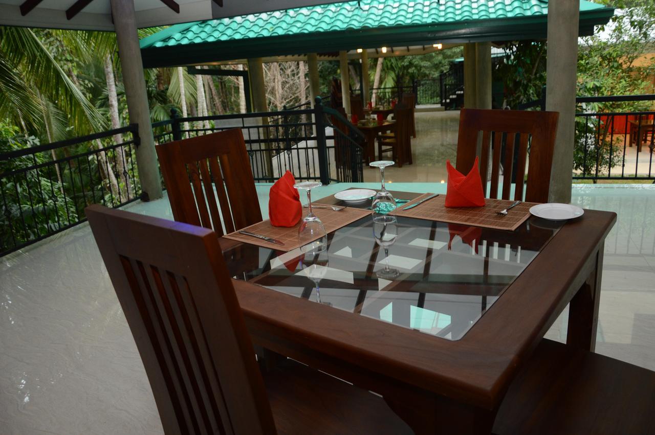 Jasmine Garden Resort แคนดี้ ภายนอก รูปภาพ