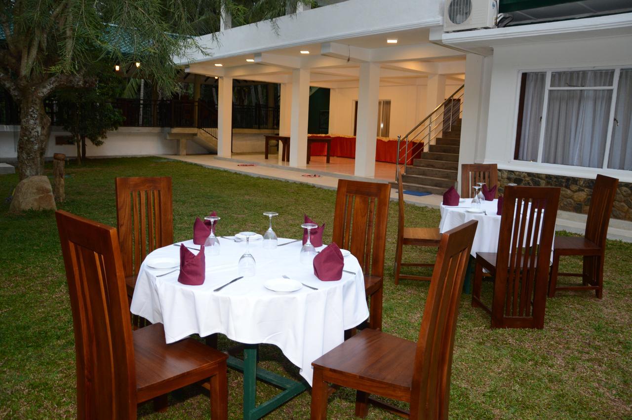 Jasmine Garden Resort แคนดี้ ภายนอก รูปภาพ