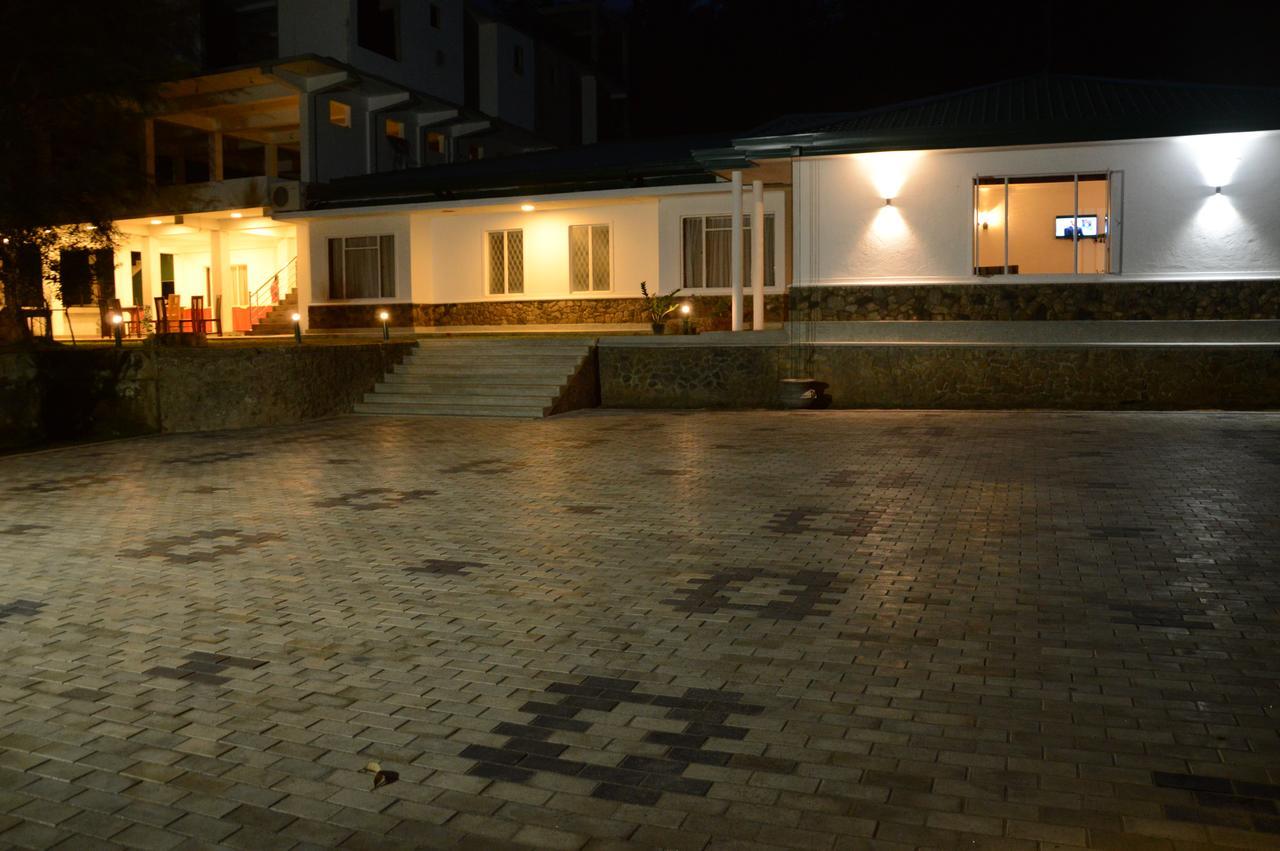 Jasmine Garden Resort แคนดี้ ภายนอก รูปภาพ