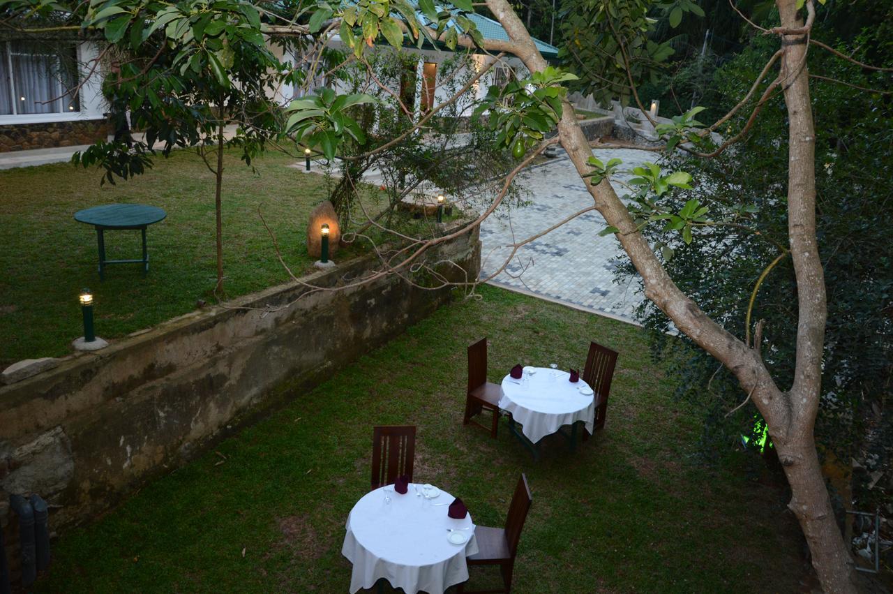 Jasmine Garden Resort แคนดี้ ภายนอก รูปภาพ